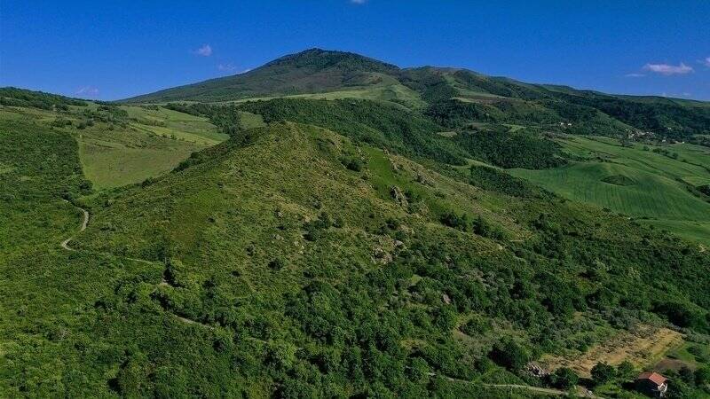 Cava Monte Crugname, Fratelli d’Italia Vulture: “Ferita che porterà via un’intera collina verde”