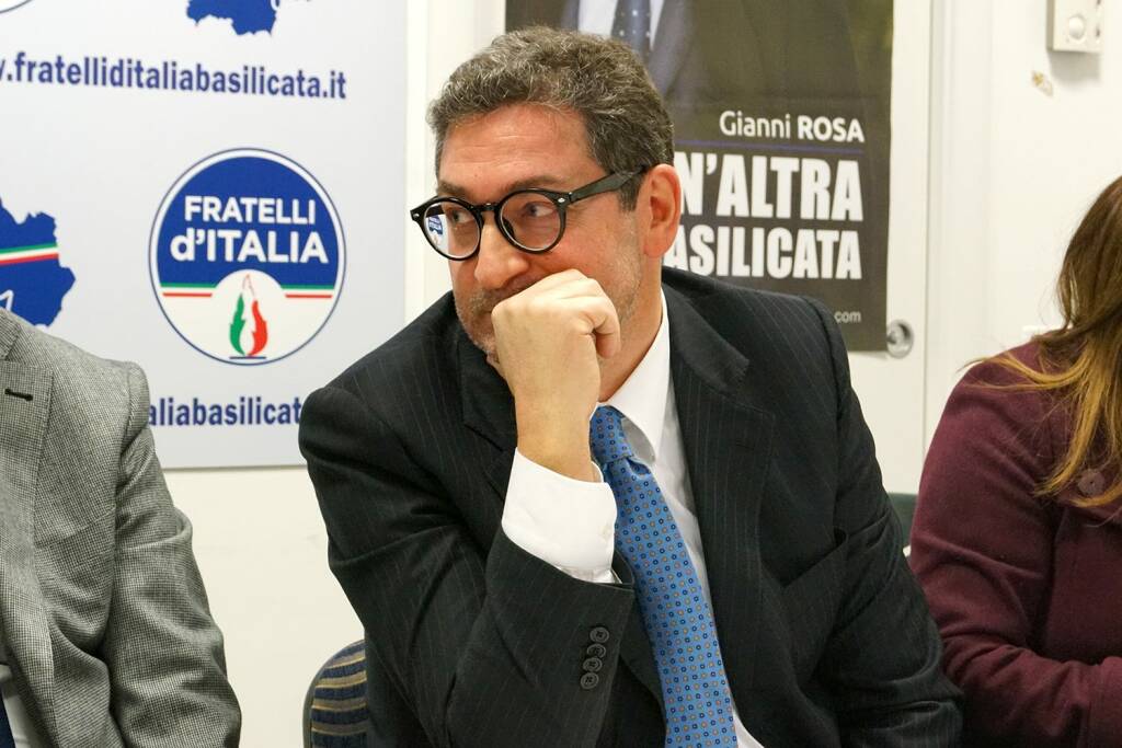Inchiesta sanità Basilicata: indagato anche il neo senatore di Fratelli d’Italia, Gianni Rosa