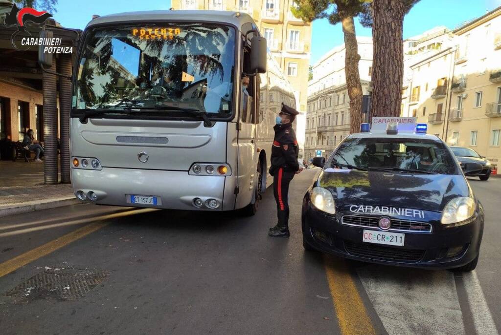 Potenza, intensificati i controlli dei carabinieri per l’avvio delle scuole: “regole rispettate”