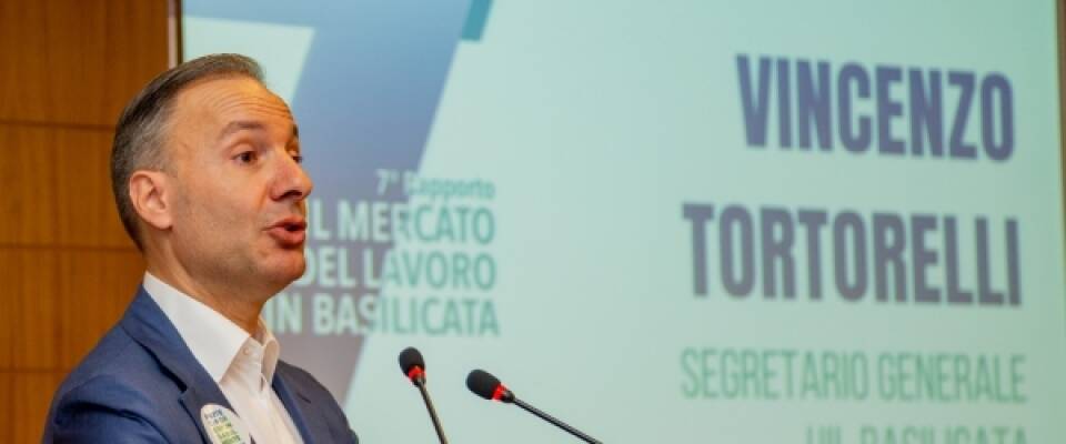 Pubblica amministrazione, Uil: “Da Governo e Regione posizione chiara su risorse dell’Italia”