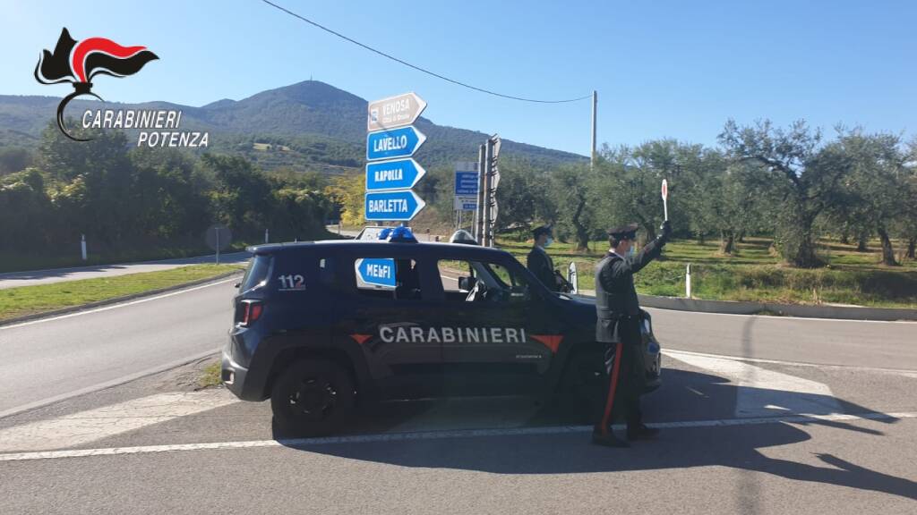 Molesta minorenni, 35enne di Rapolla arrestato dai carabinieri