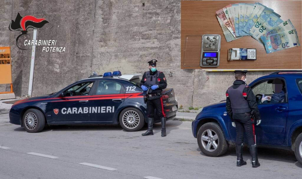 Spaccio di droga nel centro storico di Potenza, arrestato 20enne