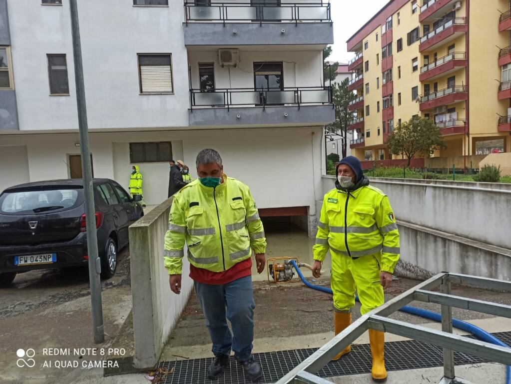 Volontari lucani della Protezione civile in Calabria per aiutare le popolazioni colpite dall’alluvione