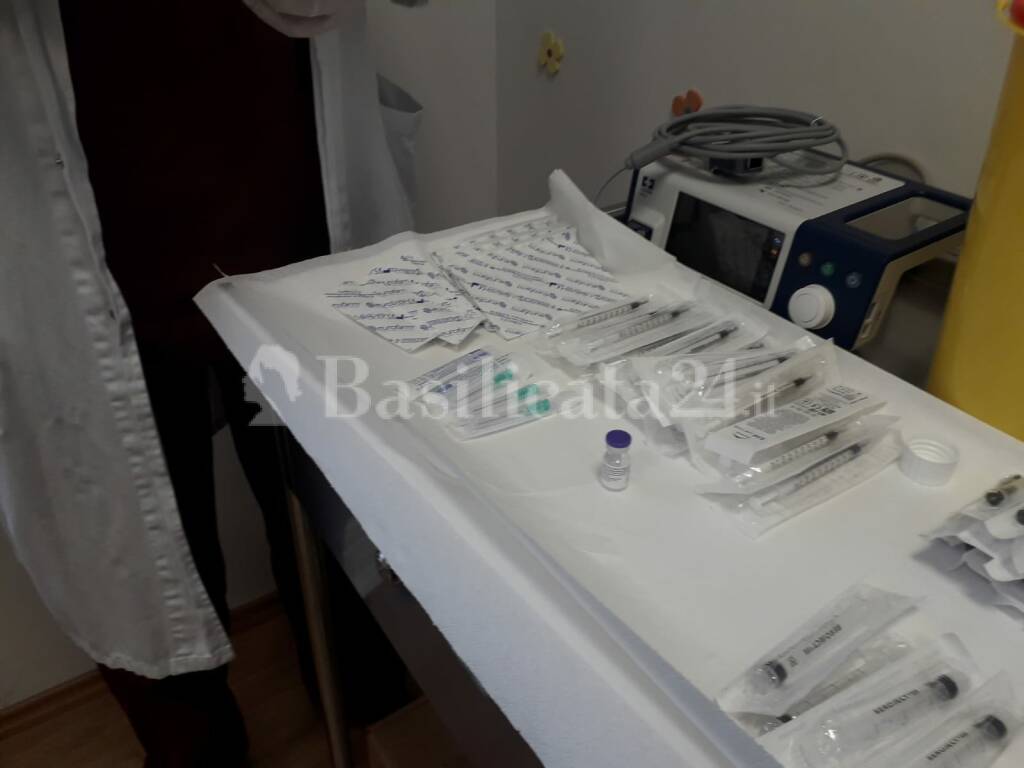 Vaccino anti covid, arrivate quasi 5mila dosi in Basilicata