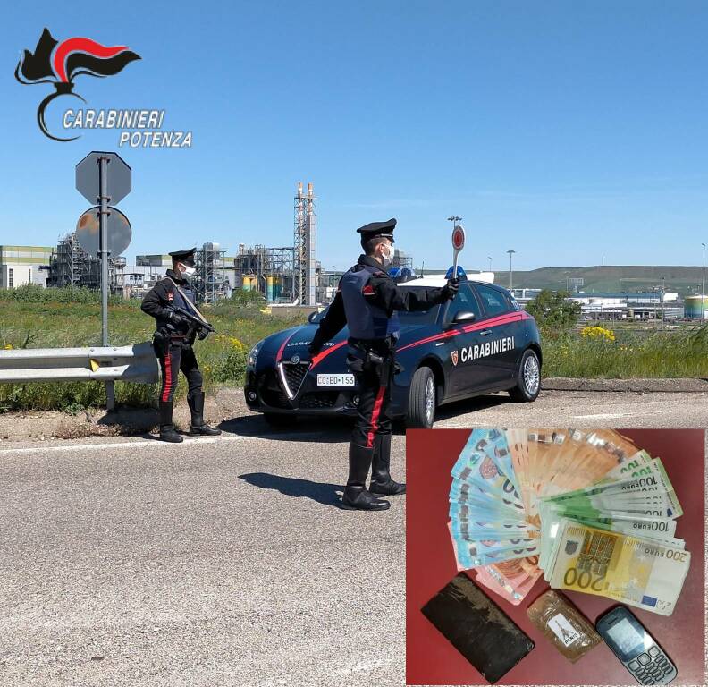 Melfi, sorpresa con150 grammi di hashish e oltre 6.500 euro in contanti: arrestata dai carabinieri