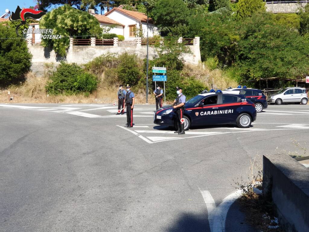 Controlli dei carabinieri, denunciate 16 persone in provincia di Potenza