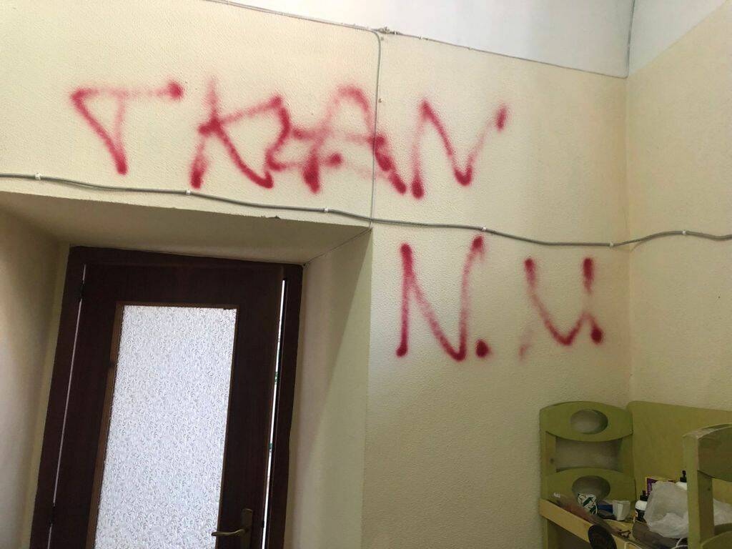 Atti vandalici contro la sezione del Partito Democratico a Melfi