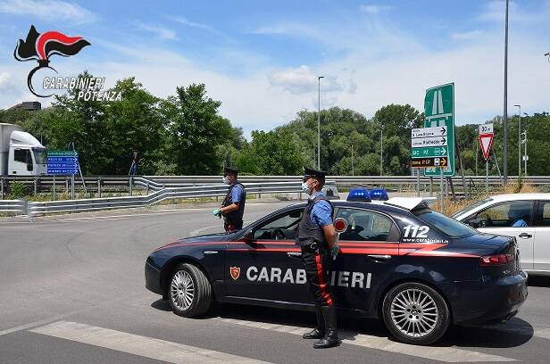 Controlli dei carabinieri, denunciate 17 persone nel Potentino