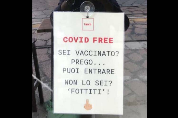 “Non sei vaccinato? Fottiti”, accese polemiche su osteria di Milano