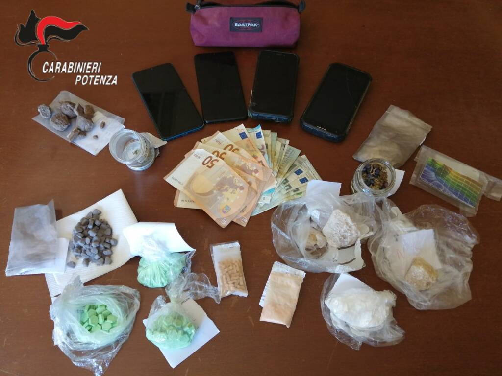 Maratea, maxi sequestro di droga: 4 persone arrestate dai Carabinieri