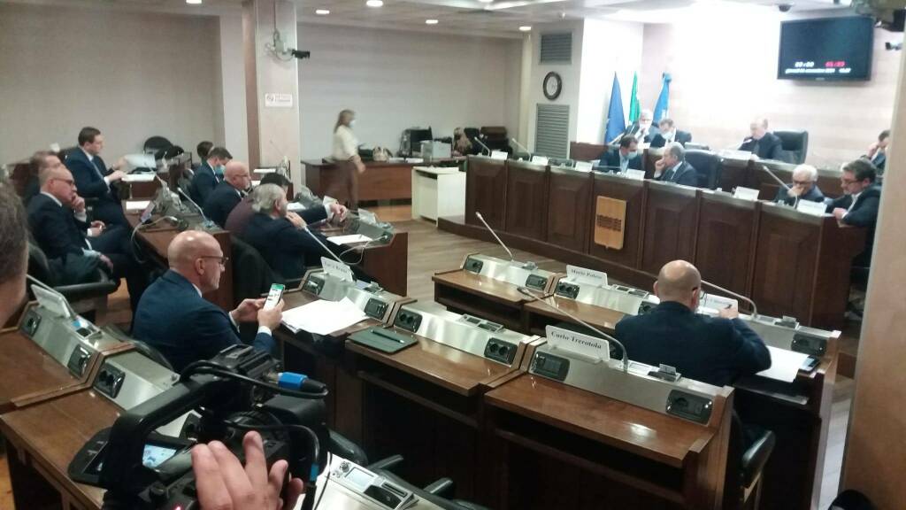 Basilicata, Consiglio regionale: approvato a maggioranza l’assestamento di bilancio