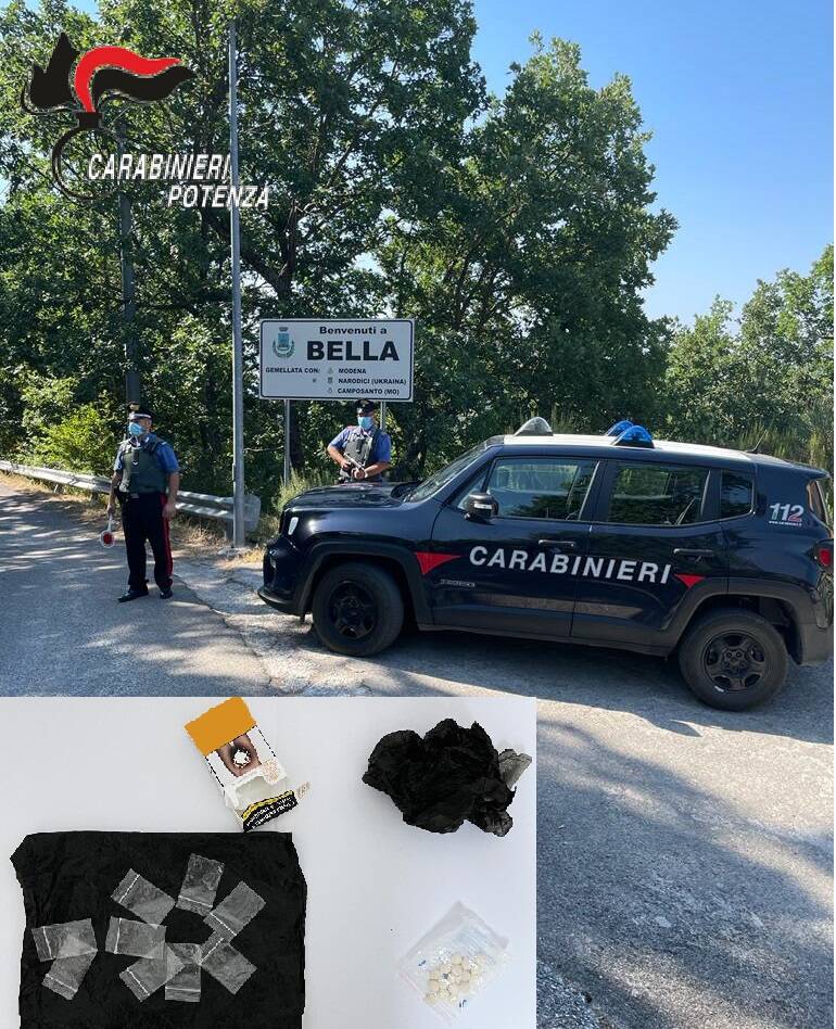 Droga, i carabinieri arrestano spacciatore a Bella