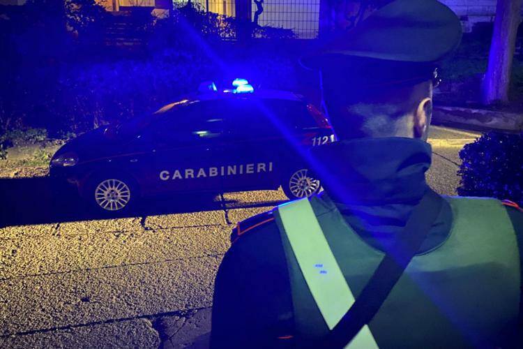 Furti e rapine in Basilicata, Puglia e Campania: arrestati 12 pugliesi e due lucani