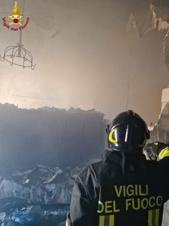 Incendio in abitazione a Tursi, evacuate tre persone