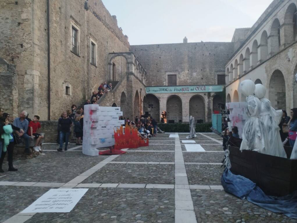 Dante Alighieri rivive nel Castello del Malconsiglio a Miglionico