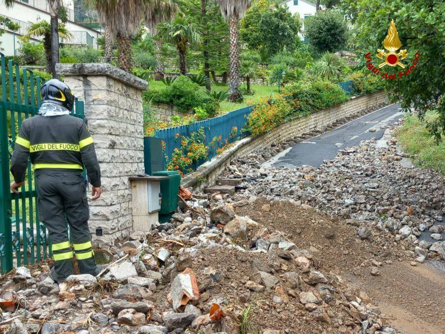 Maltempo, in provincia di Potenza trenta interventi di soccorso: evacuate due abitazioni