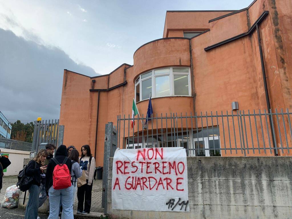 Elezioni regionali in Basilicata, “inaccettabile che nessuno si soffermi a parlare di politiche giovanili”