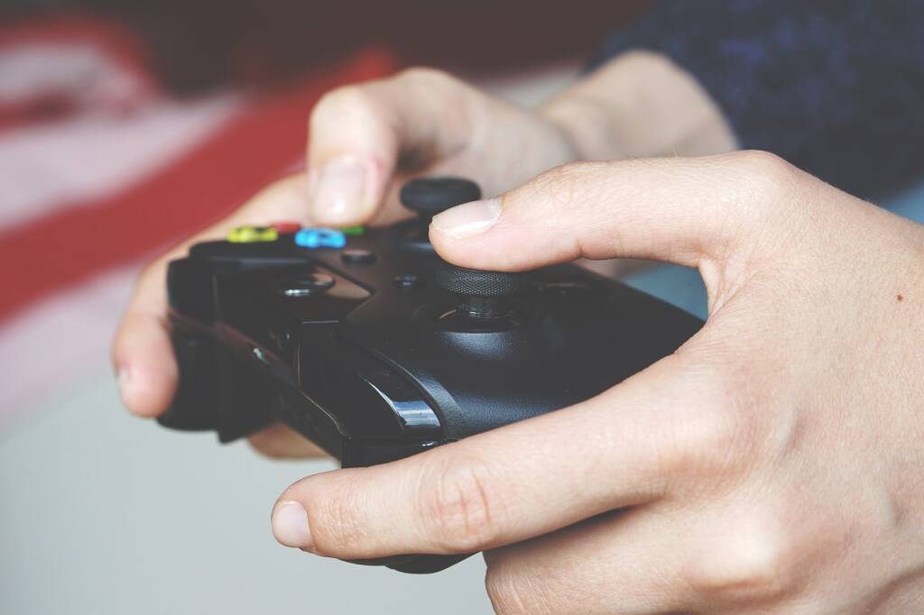 Dipendenza da videogiochi per più di un minore su dieci, neuropsichiatri: “Servono regole”