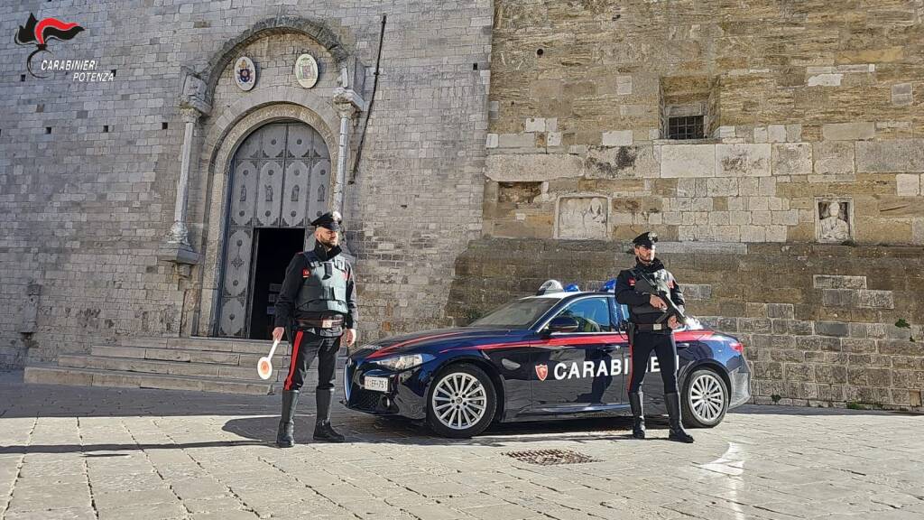 Tolve: i carabinieri sventano un furto di mezzi e macchinari agricoli