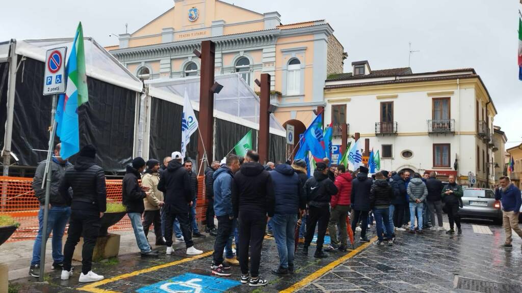 Indotto Stellantis Melfi, situazione critica per i lavoratori della Sgl: è sciopero a oltranza