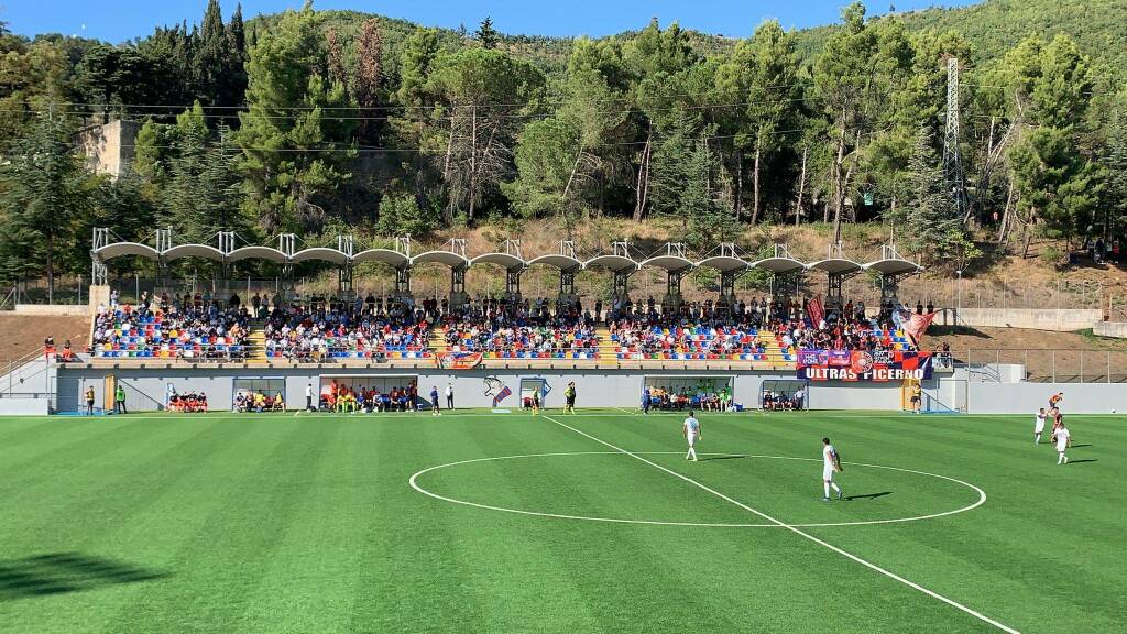 Calcio, partita Picerno-Cerignola vietata ai tifosi della provincia di Foggia