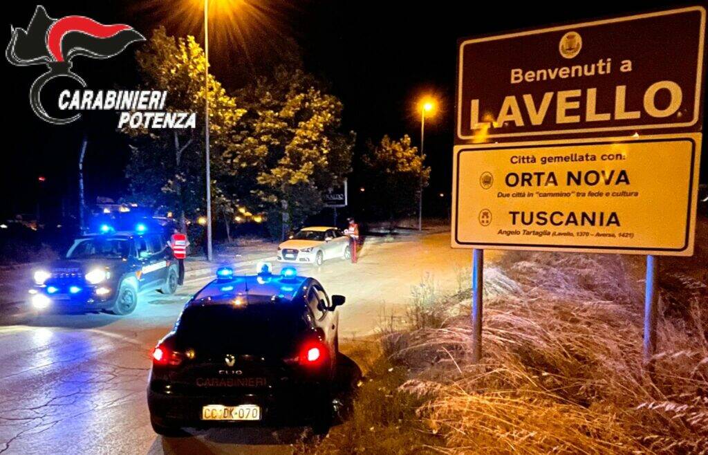 Rubano due furgoni a Potenza, Carabinieri recuperano i mezzi a Lavello